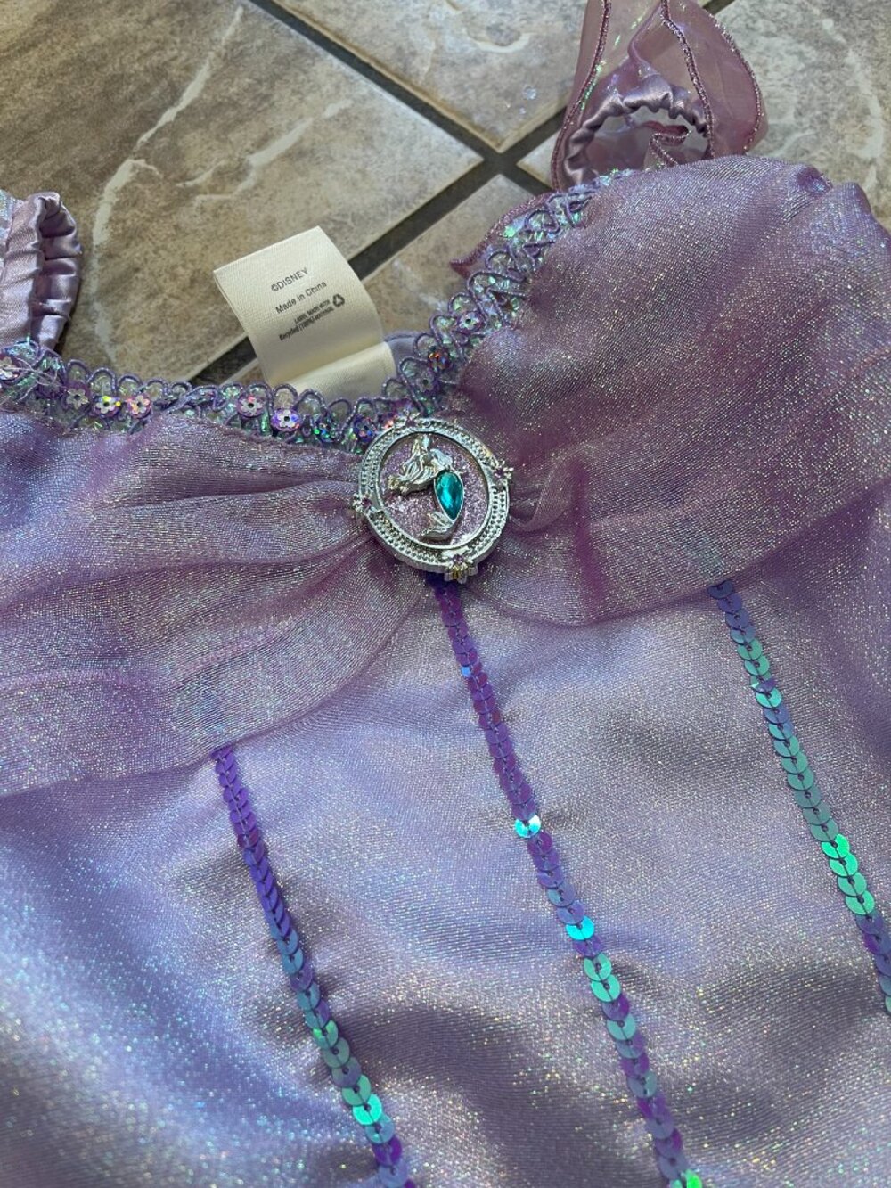 Disney Store Ariel Little Mermaid Deluxe Iridescent Costume Dress 5/6 - Picture 6 of 11